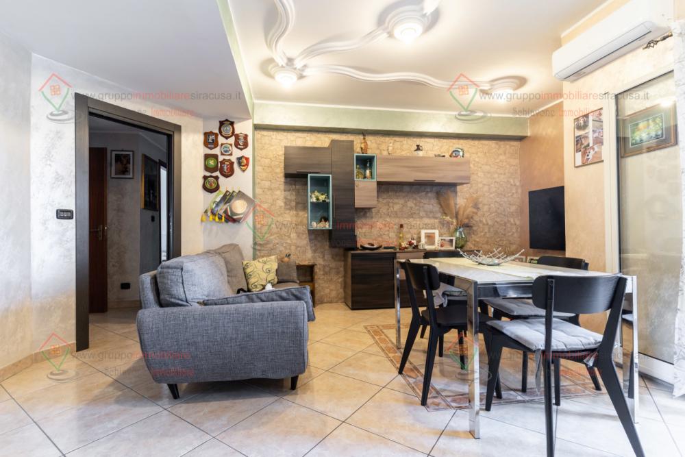 appartamento in vendita a Floridia