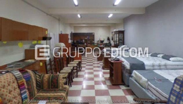 locale commerciale in vendita a Floridia