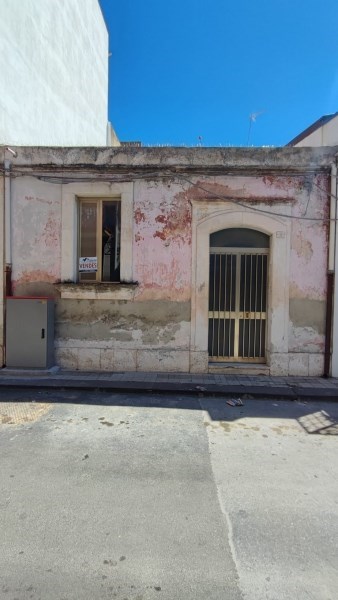 casa indipendente in vendita a Floridia
