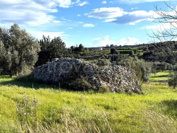 casa indipendente in vendita a Floridia