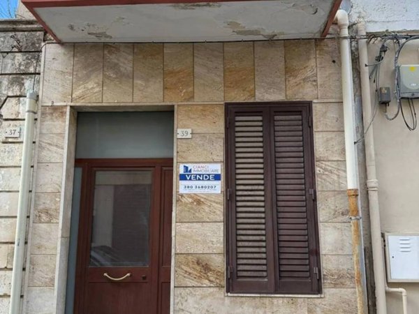 casa indipendente in vendita a Floridia