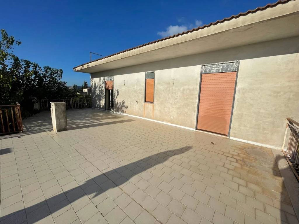 casa indipendente in vendita a Floridia