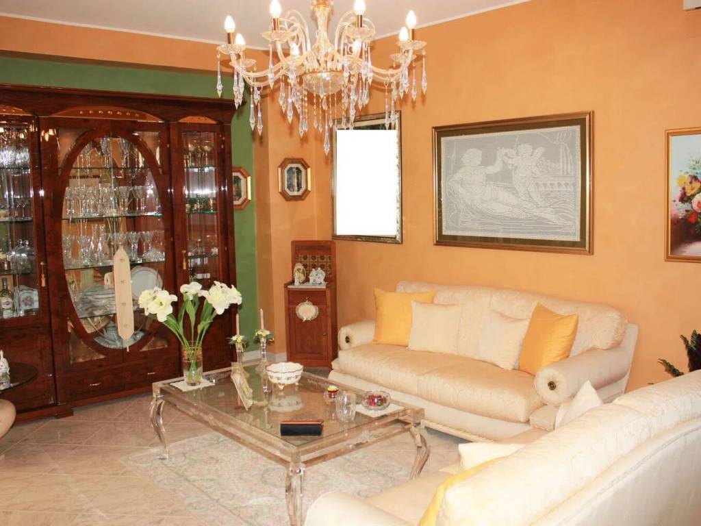 appartamento in vendita a Floridia