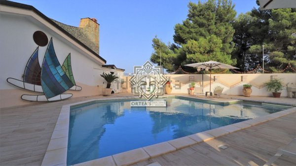 casa indipendente in vendita a Floridia