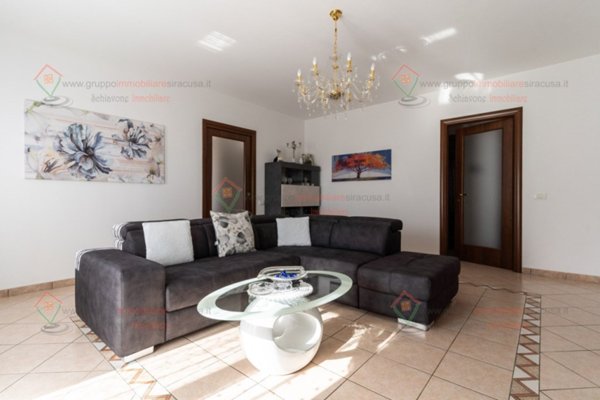 appartamento in vendita a Floridia
