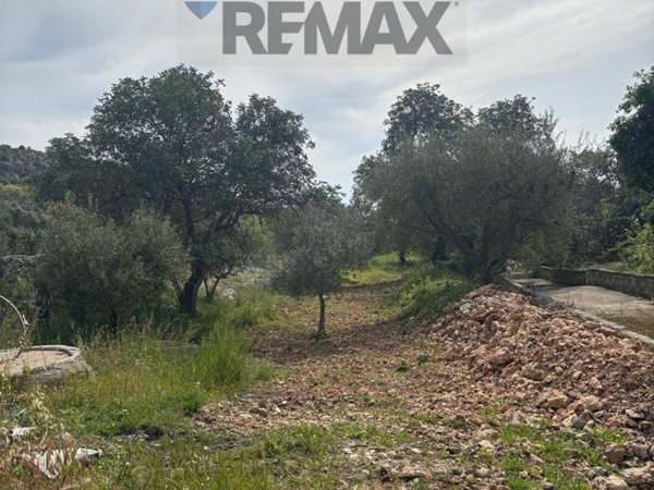 terreno agricolo in vendita a Floridia