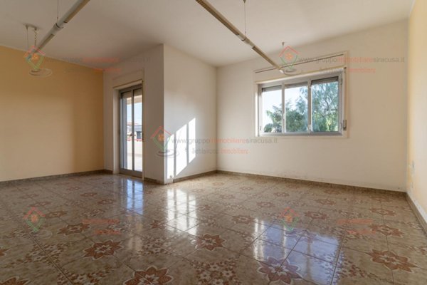 appartamento in vendita a Floridia