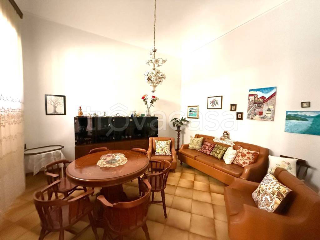 appartamento in vendita a Floridia