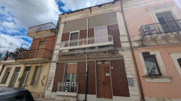 casa indipendente in vendita a Floridia