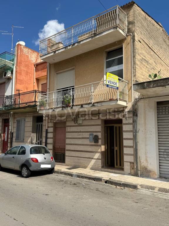 appartamento in vendita a Floridia