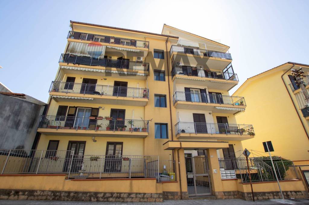appartamento in vendita a Floridia