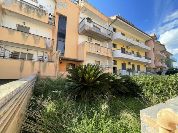 appartamento in vendita a Floridia