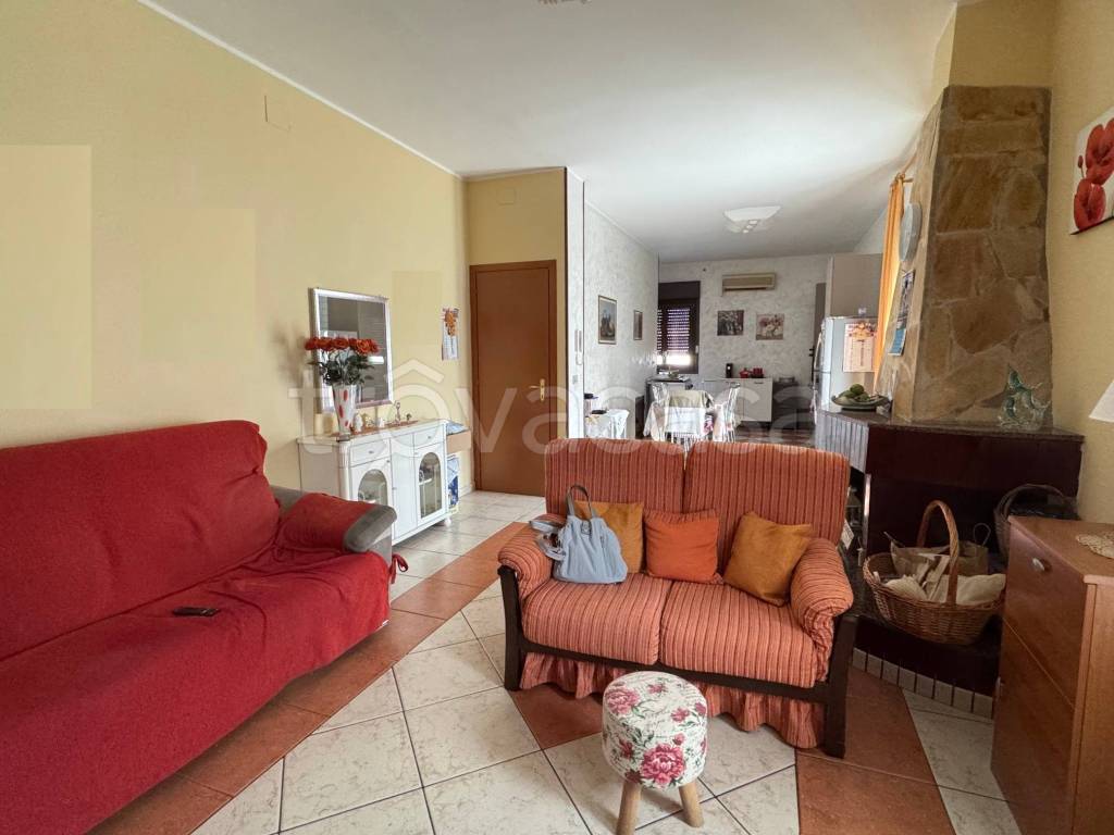 casa indipendente in vendita a Floridia