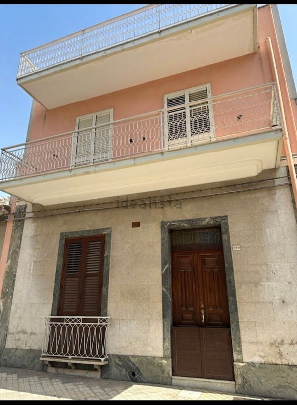 appartamento in vendita a Floridia