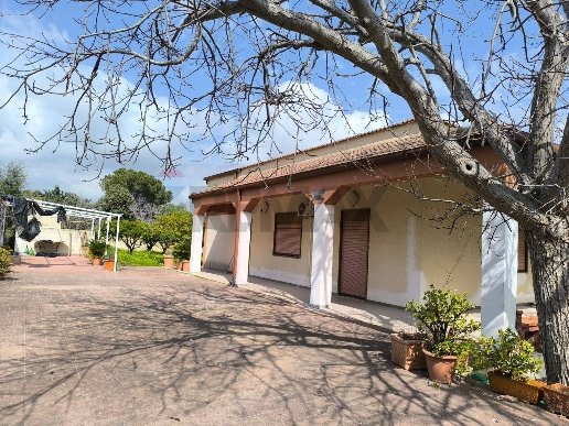 casa indipendente in vendita a Floridia