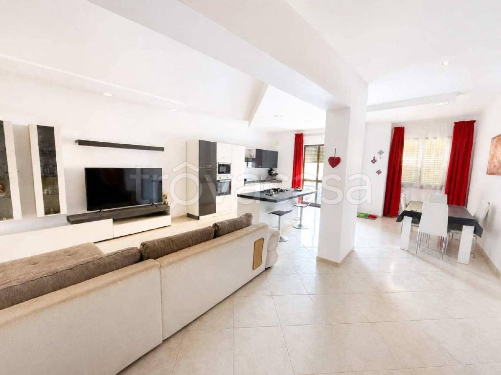 appartamento in vendita a Floridia