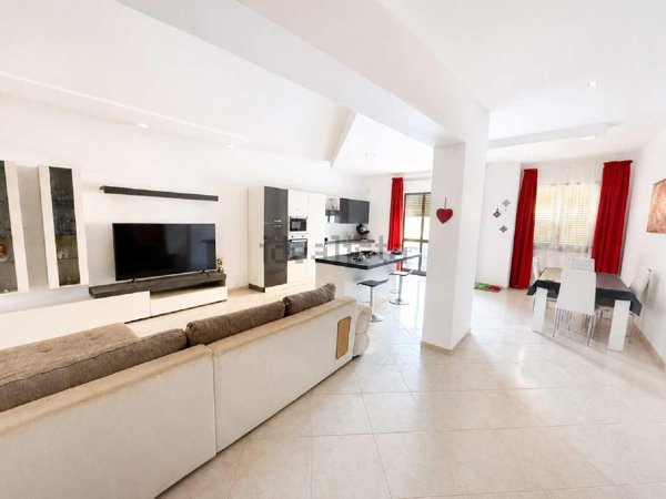 appartamento in vendita a Floridia