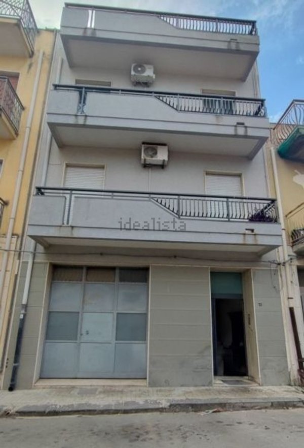 casa indipendente in vendita a Floridia