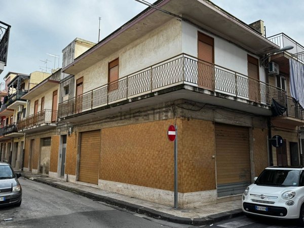 casa indipendente in vendita a Floridia