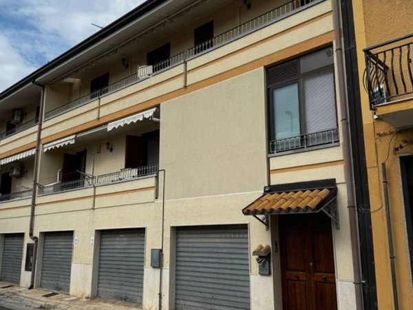 casa indipendente in vendita a Floridia