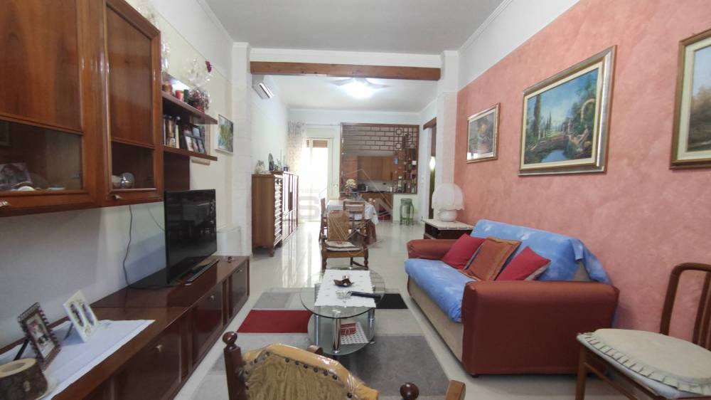 casa indipendente in vendita a Floridia