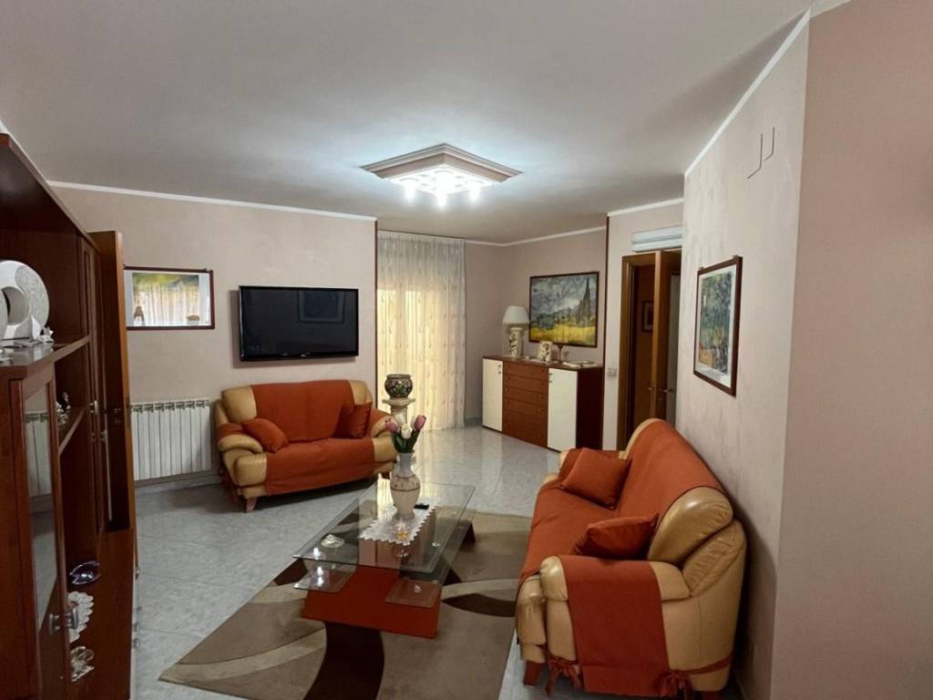 appartamento in vendita a Floridia
