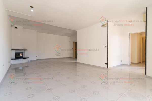 appartamento in vendita a Floridia