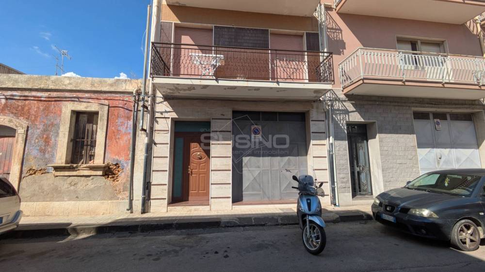 casa indipendente in vendita a Floridia