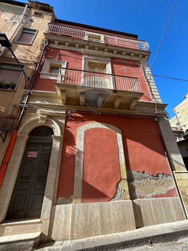 casa indipendente in vendita a Francofonte