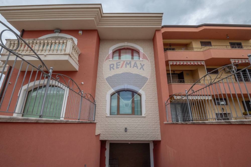 locale commerciale in vendita a Francofonte