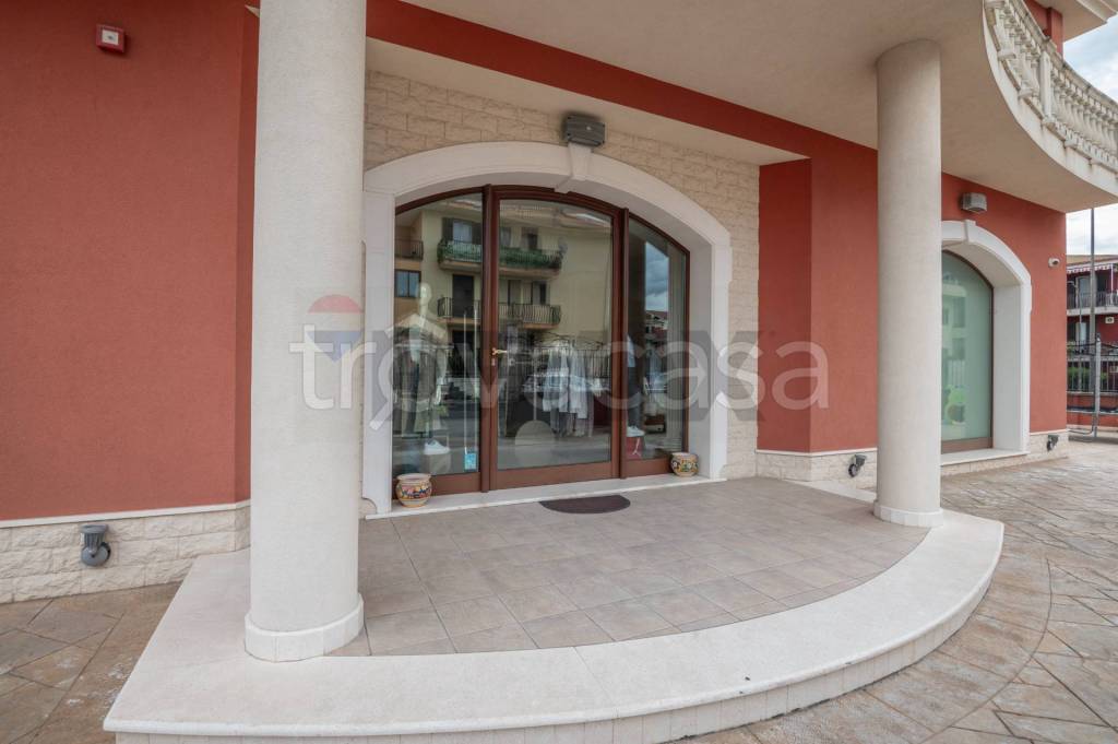 negozio in vendita a Francofonte