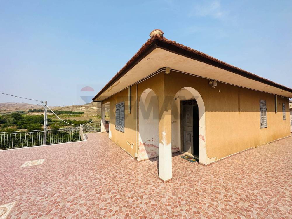 casa indipendente in vendita a Francofonte