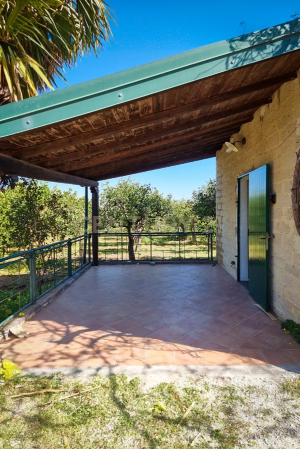 casa indipendente in vendita a Francofonte
