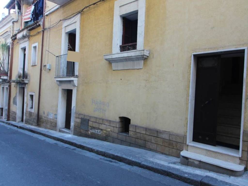 casa indipendente in vendita a Lentini