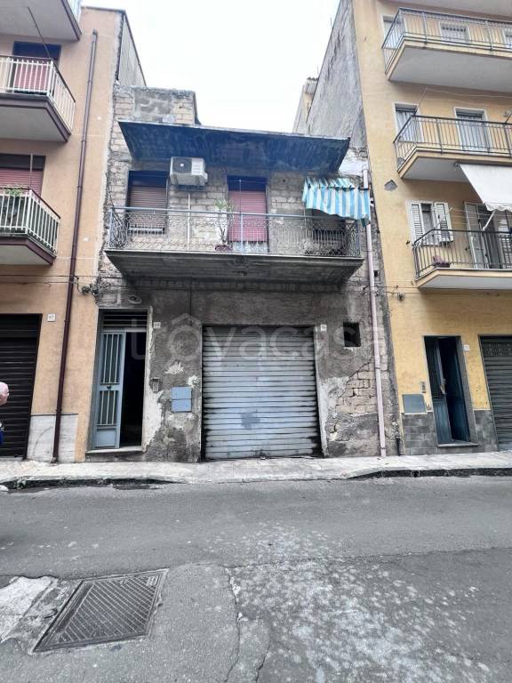 casa indipendente in vendita a Lentini