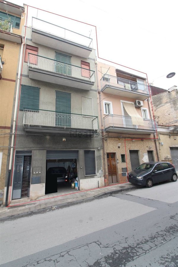 casa indipendente in vendita a Lentini