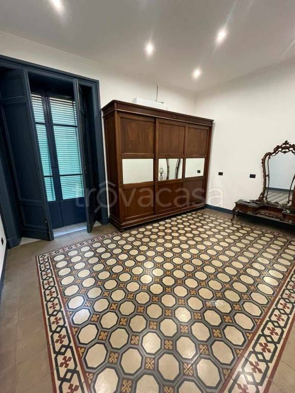 casa indipendente in vendita a Lentini