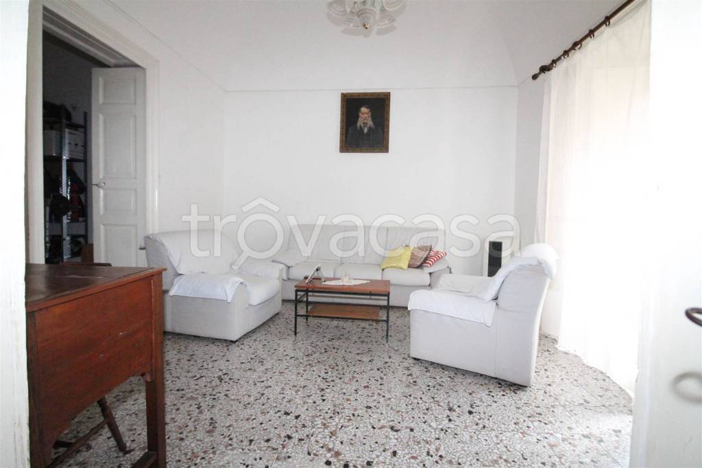 casa indipendente in vendita a Lentini