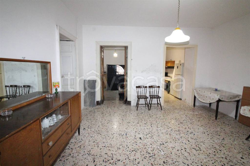 casa indipendente in vendita a Lentini