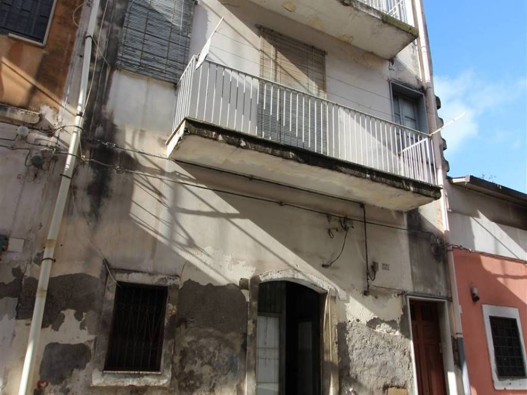 casa indipendente in vendita a Lentini