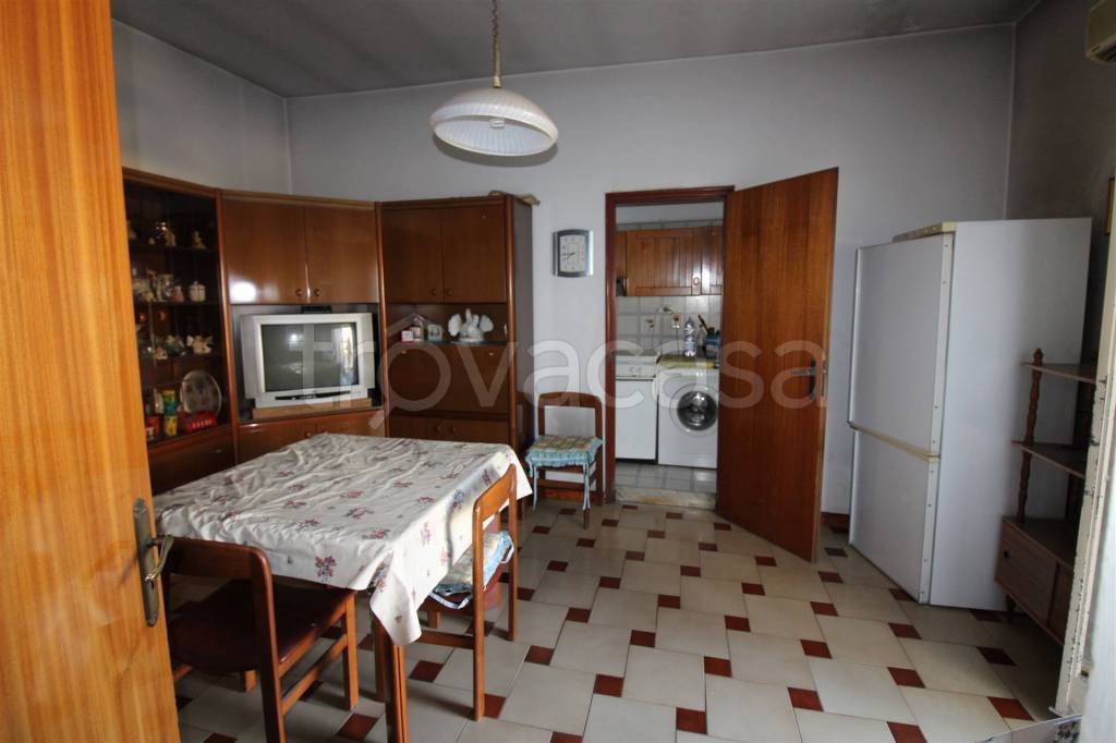 casa indipendente in vendita a Lentini