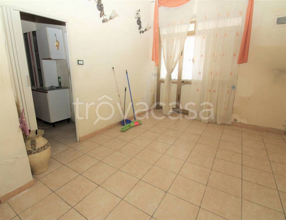 casa indipendente in vendita a Lentini
