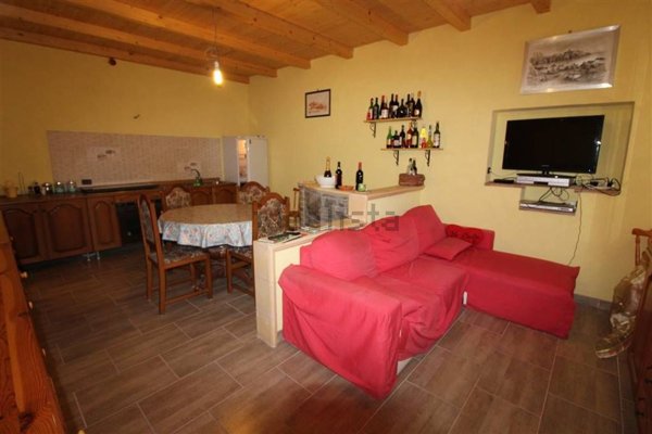 casa indipendente in vendita a Lentini
