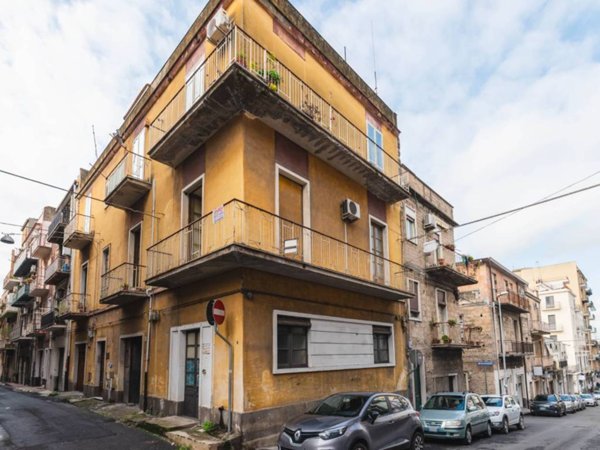 casa indipendente in vendita a Lentini