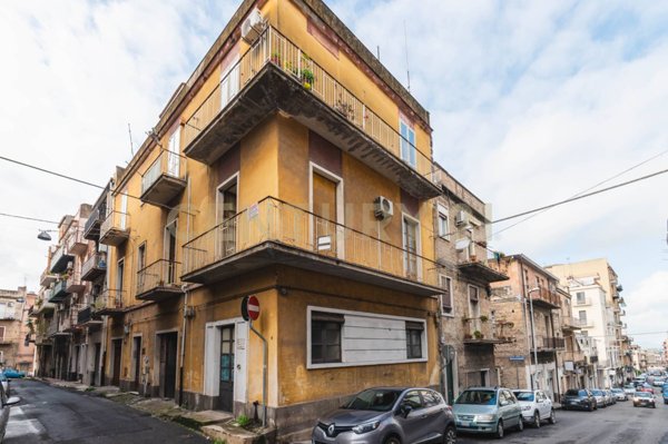 casa indipendente in vendita a Lentini