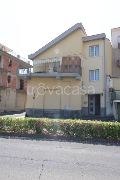 casa indipendente in vendita a Lentini