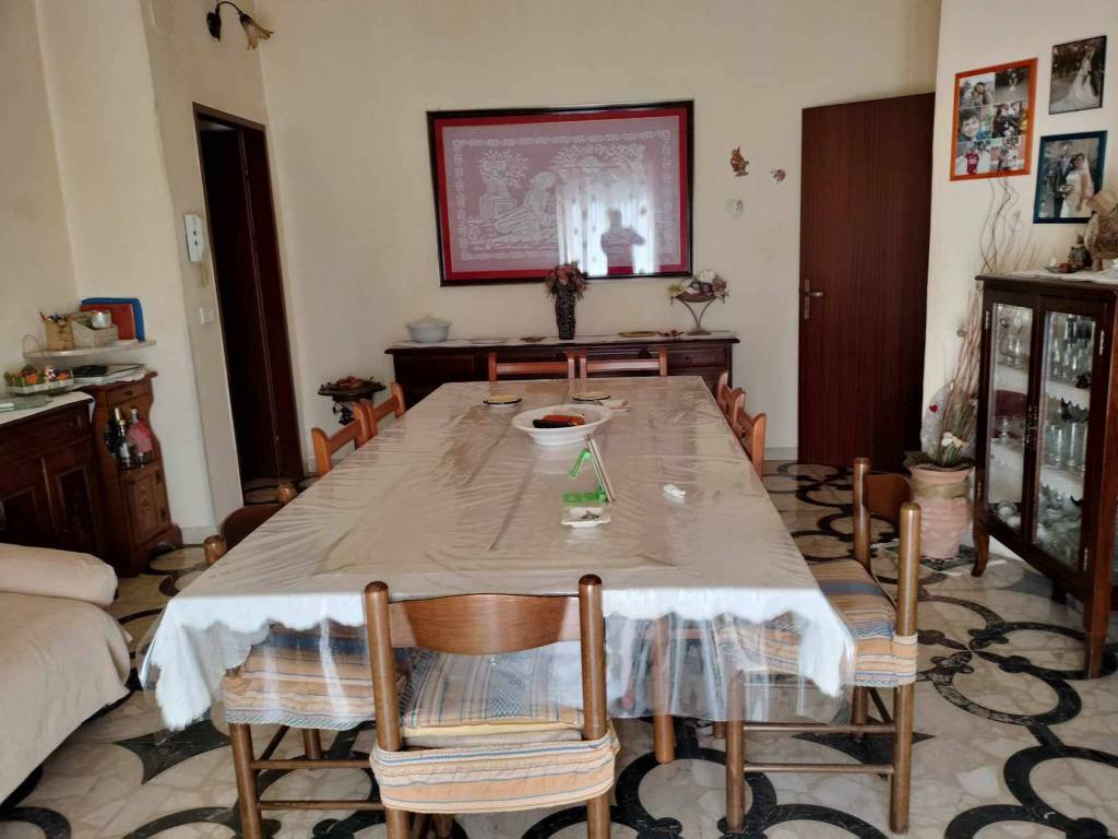 casa indipendente in vendita a Lentini