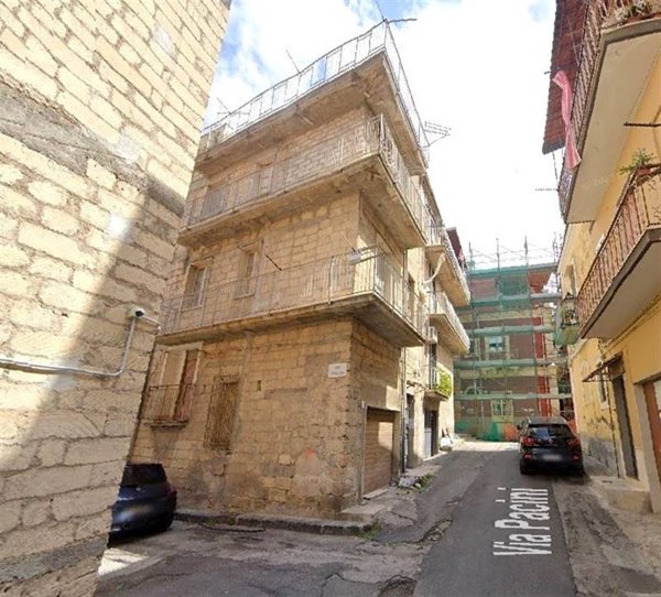 casa indipendente in vendita a Lentini