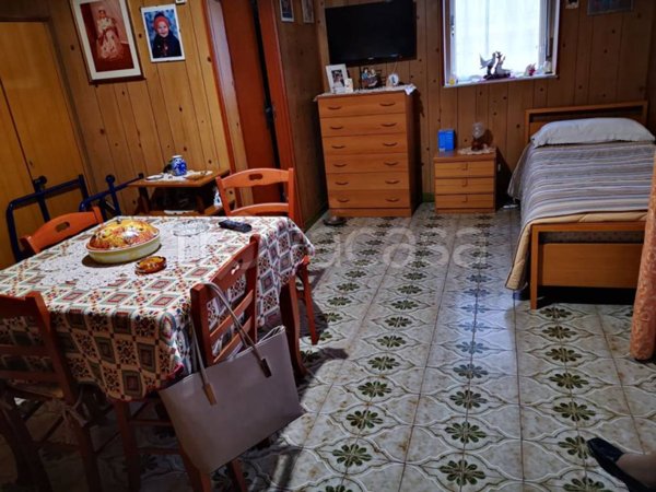 casa indipendente in vendita a Lentini
