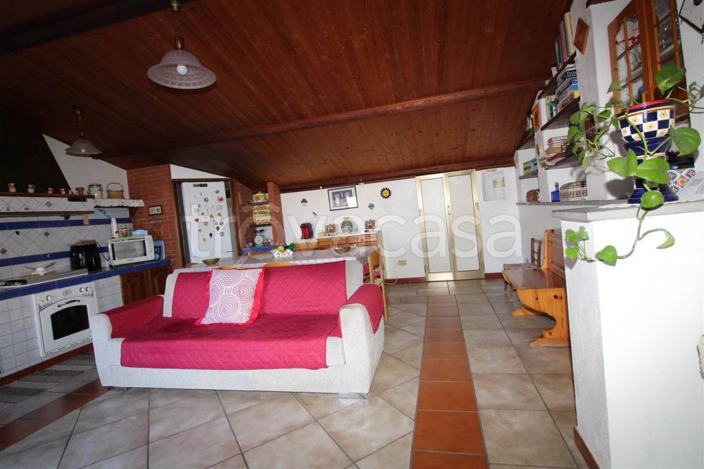 casa indipendente in vendita a Lentini